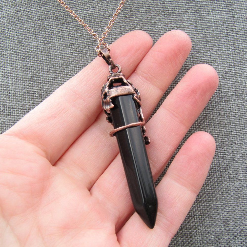 Stunning Black Stone Floral Stone Point Necklace 18" Stainless Steel Chain - Picture 2 of 4